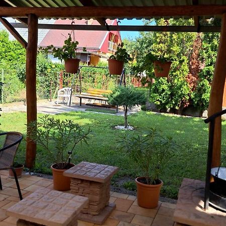 Zsory Furdo Lapartman Mezokovesd Apartment Szihalom Екстериор снимка